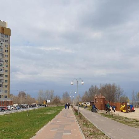 Apartament Near Dnieper Cherkasy Ngoại thất bức ảnh