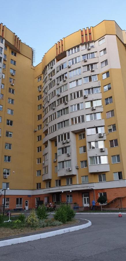 Apartament Near Dnieper Cherkasy Ngoại thất bức ảnh