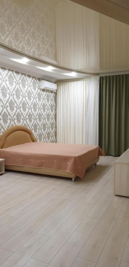 Apartament Near Dnieper Cherkasy Ngoại thất bức ảnh